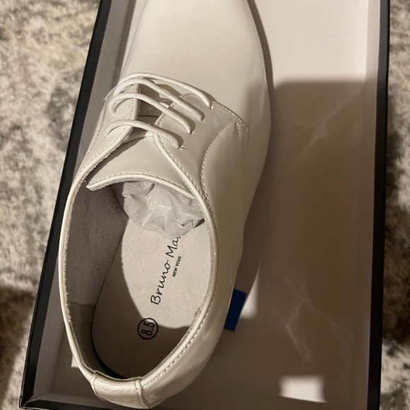 Men 8.5 - Picture 5 of 6